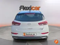 Usado Hyundai i30 120 CV (88 kW) 2024 Blanco