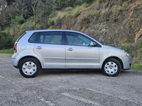Usado VW Polo Edition 80 CV (58 kW) 2007 Gris Utilitario