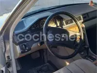 Usado Mercedes E300 Classic 177 CV (130 kW) 1998 Gris / plata Familiar