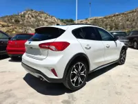 Usado Ford Focus Active 125 CV (91 kW) 2019 Blanco Utilitario