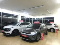 Usado Kia Stonic 100 CV (73 kW) 2024 Gris SUV