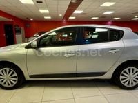 Usado Renault Mégane 85 CV (62 kW) 2010 Gris / plata Berlina
