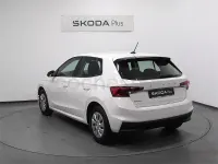 Usado Skoda Fabia Ambition 80 CV (58 kW) 2023 Blanco Utilitario