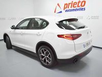 Usado Alfa Romeo Stelvio Sprint 190 CV (139 kW) 2021 Blanco SUV