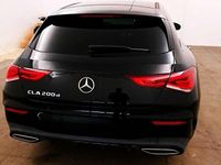 Usado Mercedes CLA200 Shooting Brake 150 CV (110 kW) 2021 Negro Familiar