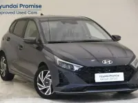 Usado Hyundai i20 100 CV (73 kW) 2025 Gris/plata Utilitario