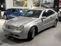 Usado Mercedes C200 163 CV (119 kW) 2003 Gris / plata Berlina