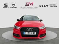 Usado Audi A1 Sportback Ambiente 95 CV (69 kW) 2019 Rojo Utilitario
