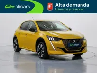 Usado Peugeot e-208 GT 100 kW (136 CV) 2021 Amarillo Utilitario