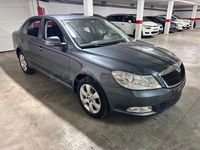 Usado Skoda Octavia 105 CV (77 kW) 2010 Gris / plata Berlina