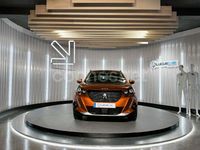 Usado Peugeot 2008 Allure 110 CV (80 kW) 2021 Naranja SUV