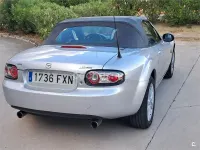 Usado Mazda MX5 Active 126 CV (92 kW) 2007 Gris / plata Descapotable