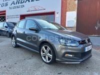 Usado VW Polo R-line 105 CV (77 kW) 2013 Gris / plata Berlina