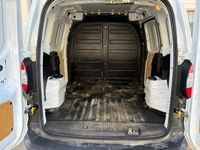 Käytetty Ford Transit Trend 95 HP (69 kW) 2017 Valkoinen Van