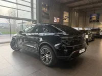 Nuevo Porsche Macan 300 kW (408 CV) 2026 Negro SUV