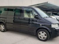 Usado VW Multivan Highline 174 CV (127 kW) 2004 Negro Van