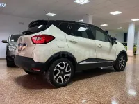 Usado Renault Captur Zen 90 CV (66 kW) 2017 Beige SUV