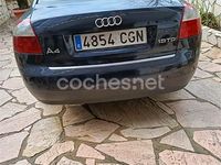 Usado Audi A4 130 CV (95 kW) 2003 Azul Berlina