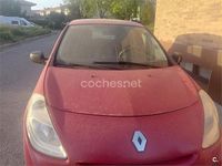 Usado Renault Clio II Authentique 70 CV (51 kW) 2011 Rojo Berlina