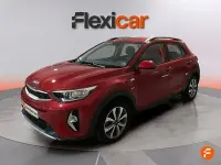 Usado Kia Stonic 100 CV (73 kW) 2021 Rojo SUV