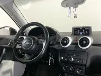 Usado Audi A1 Attraction 122 CV (89 kW) 2012 Beige Utilitario
