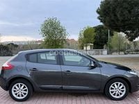 Usado Renault Mégane Authentique 100 CV (73 kW) 2011 Gris / plata Berlina