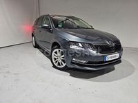 Usado Skoda Octavia Style 150 CV (110 kW) 2019 Gris / plata Familiar