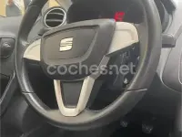 Usado Seat Ibiza Reference 80 CV (58 kW) 2010 Blanco Berlina