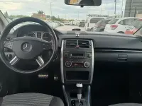 Usado Mercedes B180 109 CV (80 kW) 2008 Azul Monovolumen