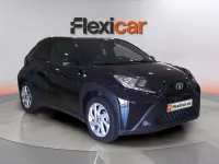 Usado Toyota Aygo X Play 72 CV (52 kW) 2024 Negro SUV