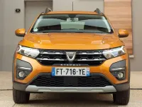 Usado Dacia Sandero Comfort 91 CV (66 kW) 2021 Negro Utilitario