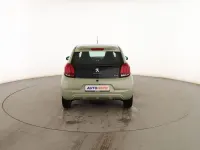 Usado Peugeot 108 Allure 72 CV (52 kW) 2022 Verde Berlina