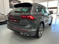 Usado VW Tiguan R-line 245 CV (180 kW) 2023 Gris SUV