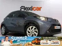 Usado Toyota Aygo X 72 CV (52 kW) 2024 Gris / plata SUV