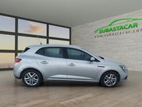 Usado Renault Mégane IV Business 90 CV (66 kW) 2018 Plateado Berlina
