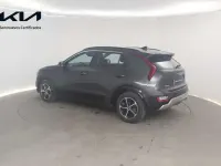 Usado Kia Niro 139 CV (102 kW) 2025 Gris SUV