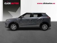 Usado Ssangyong (KGM) Tivoli 128 CV (94 kW) 2023 Gris / plata SUV