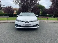 Usado Toyota Auris Active 90 CV (66 kW) 2016 Blanco Berlina