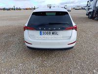 Usado Skoda Scala Style 110 CV (80 kW) 2023 Blanco Utilitario