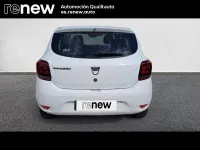 Usado Dacia Sandero Ambiance 75 CV (55 kW) 2017 Blanco Berlina