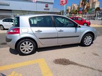 Usado Renault Mégane III Dynamique 111 CV (81 kW) 2008 Plateado Utilitario