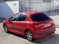 Usado Peugeot 207 90 CV (66 kW) 2007 Rojo Berlina