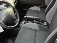 Usado Peugeot 207 75 CV (55 kW) 2007 Beige Berlina
