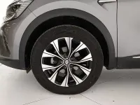 Usado Renault Captur Techno 140 CV (102 kW) 2023 Gris SUV