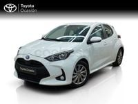 Usado Toyota Yaris Hybrid Active 116 CV (85 kW) 2022 Blanco Berlina