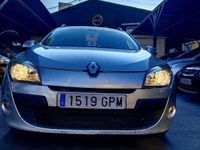 Usado Renault Mégane III Business 106 CV (77 kW) 2009 Plateado Utilitario