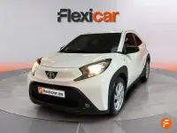 Usado Toyota Aygo 72 CV (52 kW) 2024 Blanco