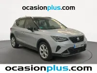 Usado Seat Arona FR 110 CV (80 kW) 2023 Gris / plata SUV