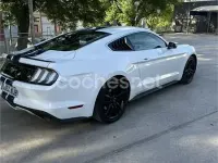 Usado Ford Mustang Fastback 314 CV (230 kW) 2018 Blanco Coupe
