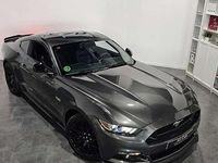 Usado Ford Mustang GT Fastback 419 CV (308 kW) 2016 Gris Coupe